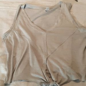 Yogalicious gray deep V-neck tie front yoga activewear top size XL